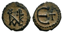 Justin II Æ 5 Nummi. Antioch, AD 569-578. Monogram / Large E, cross to right. MIBE 65a; Sear 386

Condition: Very Fine

Weight:1.80gr

Diameter: 15mm
...