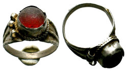 Ancient Byzantine Silver Ring with stone laid on bezel,

Condition: Very Fine

Weight: 2.80 gr
Diameter: 25.46 mm