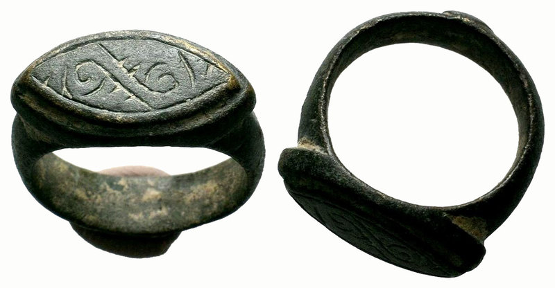 Ancient Byzantine Fertility Ring

Condition: Very Fine

Weight: 9.23 gr
Diameter...