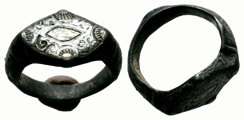 Ancient Byzantine Silver Ring ,

Condition: Very Fine

Weight: 10.10 gr
Diameter...