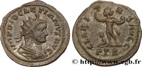 DIOCLETIAN
Type : Aurelianus 
Date : 295 
Mint name / Town : Trêves 
Metal : billon 
Millesimal fineness : 50  ‰
Diameter : 22,5  mm
Orientation dies ...