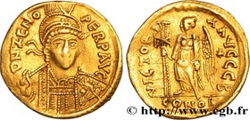 ZENO
Type : Solidus 
Date : c. 476-491 
Mint name / Town : Constantinople 
Metal : gold 
Millesimal fineness : 1000  ‰
Diameter : 20  mm
Orientation d...