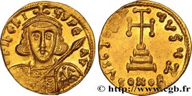 TIBERIUS III APSIMAR
Type : Solidus 
Date : 698-705 
Mint name / Town : Constantinople 
Metal : gold 
Millesimal fineness : 1000  ‰
Diameter : 20  mm
...