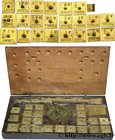 MONETARY WEIGHT BOXE - GERMANY - XVIII th
Type : Boîte avec trébuchet, 22 poids et 1 lamelle 
Date : c. 1750 
Date : n.d. 
Diameter : 101  mm
Orientat...