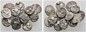 Keltische Münzen 
 Gallia 
 Sequani 
 Lot (14 Stücke): Quinare. Wie vorher (7x LT 5550). Dazu: Quinar (LT 5639).
 schön-sehr schön, sehr schön...