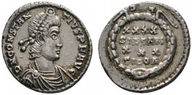 Römische Münzen 
 Kaiserzeit 
 Constantius II. 337-361 
 Siliqua 360/361 -Lugdunum-. D N CONSTANTIVS P F AVG. Brustbild im Harnisch mit Mantel und ...