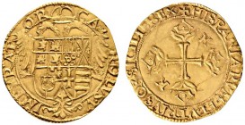 Ausländische Münzen und Medaillen 
 Italien-Neapel und Sizilien 
 Karl V. 1519-1556 
 Scudo d'oro o.J. (1542/56). Großes Wappen auf gekröntem Doppe...