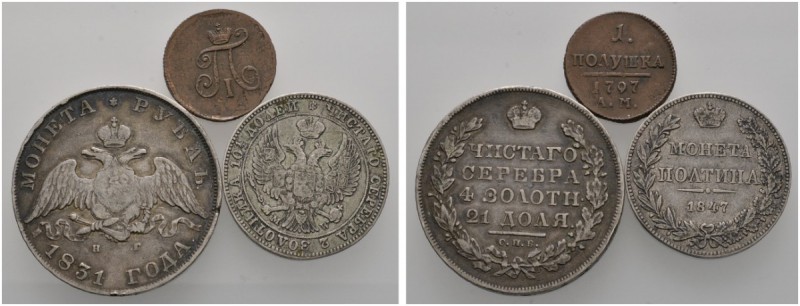 Lots ausländischer Münzen und Medaillen 
 3 Stücke: RUSSLAND . Cu-Polushka 1797...