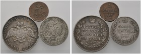 Lots ausländischer Münzen und Medaillen 
 3 Stücke: RUSSLAND . Cu-Polushka 1797 -Anninskoye- (Bitkin 189); Rubel 1831 -St. Petersburg- (Bitkin 111) u...