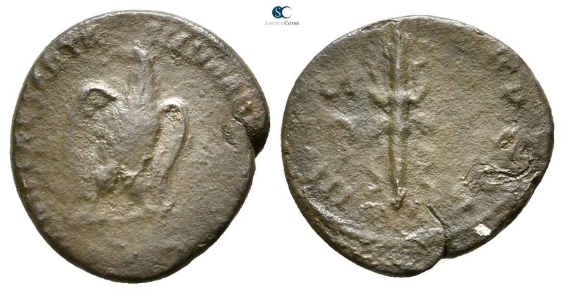 Hadrian AD 117-138. Rome
Semis Æ

18 mm., 2,69 g.



fine