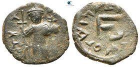 AD 641-660. Pseudo-Byzantine type, imitating the types of Constans II. Pseudo-Byzantine types. Fals Æ