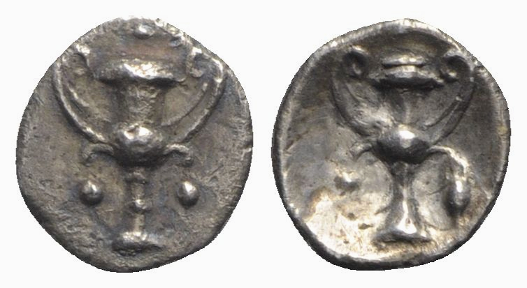 Southern Apulia, Tarentum, c. 280-228 BC. AR Obol (8mm, 0.42g, 6h). Kantharos; t...