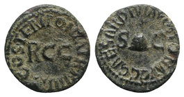 Gaius (Caligula, 37-41). Æ Quadrans (17mm, 3.48g, 6h). Rome, 40-1. Pileus between S-C. R/ Large RCC. RIC I 52. Green patina, about VF