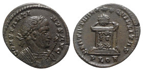 Constantine I (307/310-337). Æ Follis (20mm, 2.87g, 6h). Londinium, 322-3. Laureate bust r., wearing trabea and holding eagle-tipped sceptre. R/ Globe...