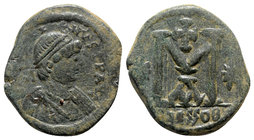 Justin I (518-527). Æ 40 Nummi (31mm, 14.03g, 6h). Thessalonica. Diademed and draped bust r. R/ Large M flanked by stars; cross above; A/[TH]ESSOB. MI...