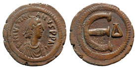 Justinian I (527-565). Æ 5 Nummi (20mm, 3.62g, 8h). Constantinople. Diademed, draped and cuirassed bust r. R/ Large Є; Δ to r. MIBE 103a; DOC 96d; Sea...