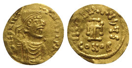 Constans II (641-668). AV Tremissis (16mm, 1.38g, 6h). Constantinople. Diademed, draped and cuirassed bust r. R/ Cross potent; CONOB. MIB 51; DOC 45; ...