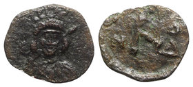 Constantine IV (668-685). Æ 20 Nummi (17mm, 1.49g, 6h). Syracuse, 672-7. Helmeted and cuirassed bust facing slightly r., holding spear. R/ Large K, cr...