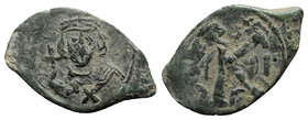 Justinian II (685-695). Æ 20 Nummi (31mm, 4.37g, 6h). Constantinople, year 2 (686/7). Crowned bust facing, holding globus cruciger. R/ Large K; date a...