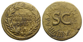 Augustus (27 BC-AD 14). Æ Dupondius (28.5mm, 12.51g, 9h). Rome, c. 18 BC. Q. Aelius Lamia, moneyer. AVGVSTVS / TRIBVNIC / POTEST in three lines within...