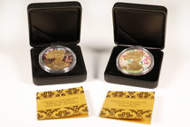 United States. 2017. "Golden Noir Series - American Eagle Silver". Lote de 2 piezas 1 dollar. Coloured and Gold-plated. Tirada de 500 piezas. Con caja...