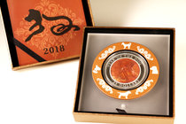 Salomon Islands. Elizabeth II. 25 dollars. 2018. Ag. 155,50 g. "Year of the Dog - 5oz Silver Coin with Mother of Pearl". Pieza de 65 mm con nácar incr...