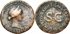 LIVIE (†29), femme d'Auguste, AE dupondius, 22-23, Rome. Frappé sous Tibère. D/ B. diad., dr. à d. En dessous, IVSTITIA. R/ TI CAESAR DIVI AVG F AVG P...