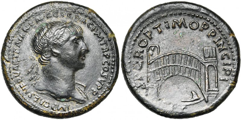 TRAJAN (98-117), AE sesterce, 104-111, Rome. D/ T. l. à d., l'épaule g. dr. R/ P...