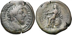 MARC AURELE Auguste (161-180), AE sesterce, 171-172, Rome. D/ M ANTONINVS- AVG TR P XXVI T. l. à d. R/ IMP VI- COS III/ S-C Roma assise à g., ten. une...
