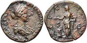 LUCILLA, femme de Lucius Verus, AE sesterce, après 164, Rome. D/ LVCILLAE AVG- ANTONINI AVG F B. dr. à d. R/ PIETAS/ S-C Pietas deb. à g., la main d. ...