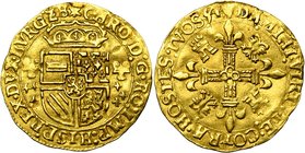 BRABANT, Duché, Charles Quint (1506-1555), AV écu d'or au soleil, 1554, Anvers. D/ Ecu couronné d'Autriche-Bourgogne, accosté de deux briquets. R/ Cro...