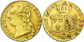 FRANCE, Royaume, Louis XVI (1774-1793), AV louis d'or à la tête nue, 1786A, Paris. D/ T. nue à g., les cheveux longs. R/ Ecus accolés de France et de ...