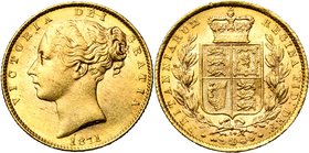 GRANDE-BRETAGNE, Victoria (1837-1901), AV souverain à l'écu, 1871. WW en relief. S. 3853B; Fr. 387i. Coin n° 30. Petits coups.

Superbe / Extremely ...