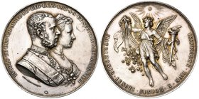 AUTRICHE, AR médaille, 1881, Tautenhayn. Mariage du prince héritier Rodolphe avec la princesse Stéphanie de Belgique. D/ B. accolés des époux à d. R/ ...