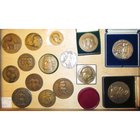 BELGIQUE, lot de 16 médailles, dont: 1950, Visite du prince Baudouin aux mines de Beringen (rare); 1951, 25e anniversaire de la SNCB; 1955, Ministère ...