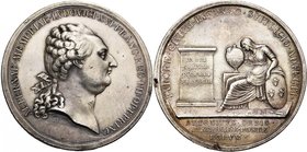 FRANCE, AR médaille, 1793, Baldenbach (Vienne). Décapitation de Louis XVI. D/ T. du roi à d. R/ La France assise à g., appuyée sur une urne, devant un...