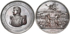 ITALIE, médaille, 1846, Arnaud et Ciccarelli. Chemin de fer de Naples à Caserte. D/ FERNANDVS II SICILAR. REX PROVIDENTISS. B. du roi en uniforme. R/ ...