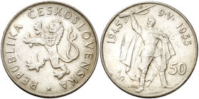 1955. Checoslovaquia. 50 korum. (Kr. 44). 19,88 g. AG. 10º Aniversario de la Liberación. S/C-.