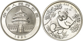 1992. China. 10 yuan. (Kr. 397). 31,31 g. AG. Panda. Muy escasa. S/C.