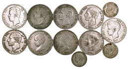 1871 a 1897. 1 (tres) y 5 pesetas (nueve). Total 12 monedas, una falsa de época en metal. A examinar. BC-/BC+.
