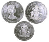 1972 y 1974. Bahamas. Isabel II. 2 y 5 (dos) dólares. Lote de 3 monedas en plata diferentes. S/C/Proof.