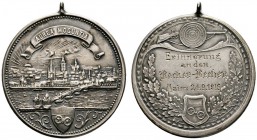 Altdeutsche Münzen und Medaillen 
 Mainz, Stadt 
 Tragbare Silbermedaille o.J. (1916) von Rückert. Stadtansicht mit Rheinbrücke, darüber Schriftband...
