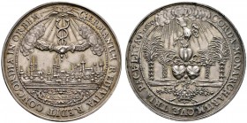 Altdeutsche Münzen und Medaillen 
 Nürnberg, Stadt 
 Silbermedaille 1640 von J. Höhn, auf den Vollzug des Westfälischen Friedens. Über der Stadtansi...