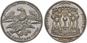 Altdeutsche Münzen und Medaillen 
 Nürnberg, Stadt 
 Silberne Ratsmedaille 1672 von H. Haffner. Adler mit strahlendem, hebräischem Gottesnamen auf d...