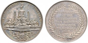 Altdeutsche Münzen und Medaillen 
 Nürnberg, Stadt 
 Silbermedaille 1902 von L.Chr. Lauer, auf die Enthüllung des Neptunbrunnens auf dem Hauptmarkt ...