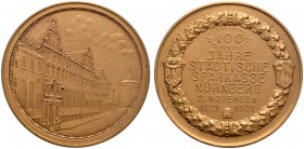 Altdeutsche Münzen und Medaillen 
 Nürnberg, Stadt 
 Bronzemedaille 1921 von A. Hummel, auf die 100-Jahrfeier der Städtischen Sparkasse. Ansicht des...