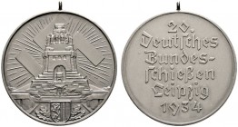 Thematische Medaillen 
 Deutsches Bundesschießen 
 20. Deutsches Bundesschießen zu Leipzig 1934. Tragbare, mattierte Silbermedaille unsigniert. Stra...
