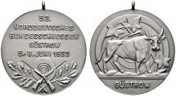 Thematische Medaillen 
 Norddeutsches Bundesschießen 
 52. Norddeutsches Bundesschießen zu Güstrow 1932. Tragbare, mattierte Silbermedaille unsignie...