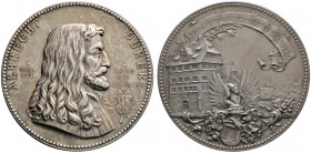 Thematische Medaillen 
 Medaillen und Plaketten auf Albrecht Dürer 
 Mattierte Silbermedaille o.J. (um 1900) von L.Chr. Lauer. Brustbild zwischen Le...