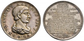 Thematische Medaillen 
 MEDAILLEURE 
 Christian Wermuth (1661-1739) 
 Silberne Suitenmedaille o.J. auf den römischen Kaiser Maximus (455). Dessen b...